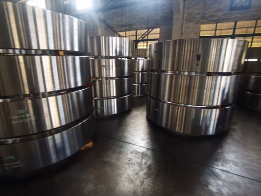 سمك 250mm حلقات مزورة معالجة حرارية QT مصممة لمحطات الطاقة والمعدات في قطاع الطاقة التي تتطلب مكونات