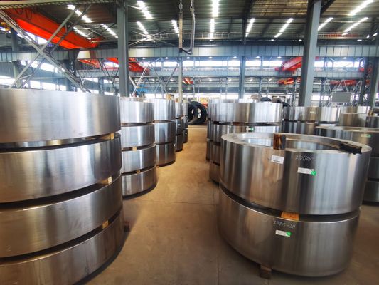 قوة العائد 650mpa حلقات مزورة 42CrMo4 مناسبة لحلقات علبة التروس التي توفر قوة ومقاومة للاستخدام الميكانيكي